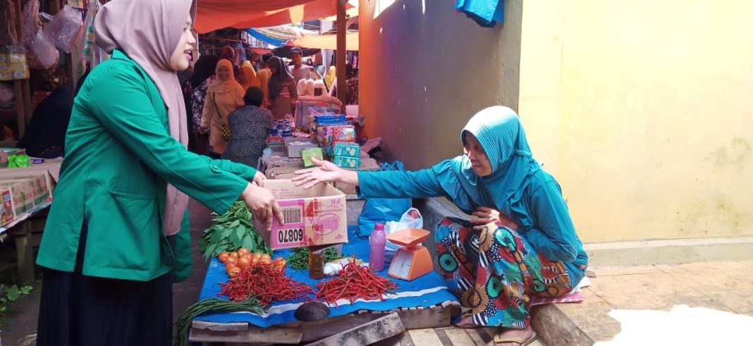 Mahasiswa STIE EL HAKIM Galang Dana Untuk Kaum Muslim Uygur