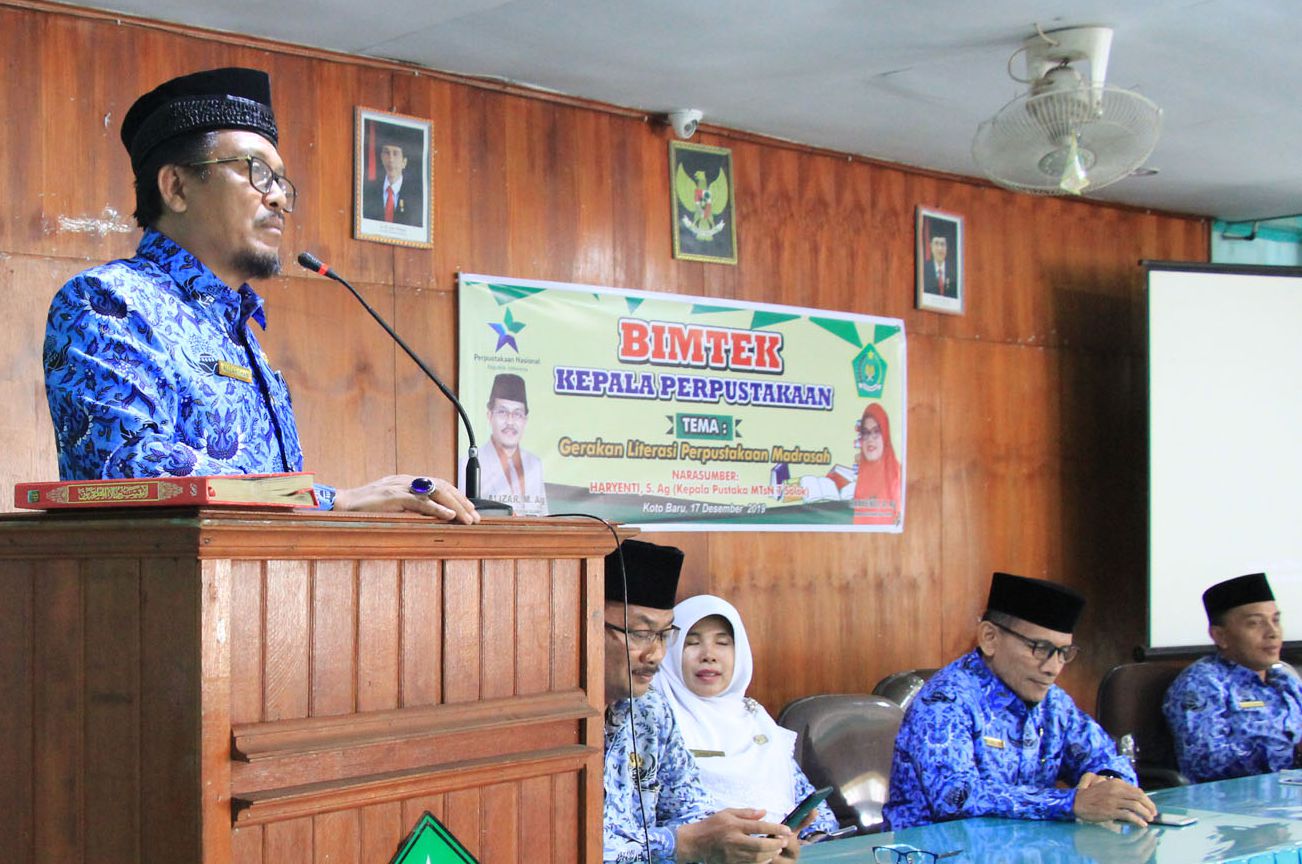 Haryenti, Pustakawan Terbaik Sumbar Berbagi Ilmu Melalui Bimtek di Kemenag Kab. Solok 2 093 pustaka c