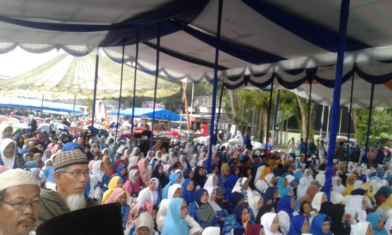 Irene Handono Beri Tausiah Pada Pertemuan BKMT Sumbar di Payakumbuh 2 027 bkmt b