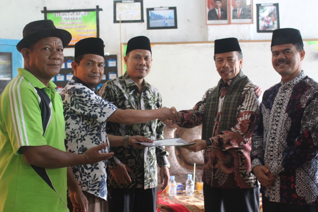 SDIT Dambaan Umat Bangun Musala, Sekda Solok Letakkan Batu Pertama 1