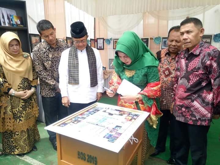 Gelar Spensaba Talent Contest, SMPN 1 Banuhampu Launching 33 Buku 4