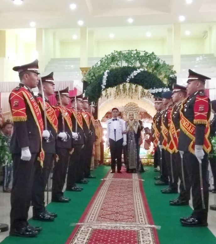 Pedang Pora di Kubung 13, Dolly dan Hilda Jadi Raja Sehari 4 0194 pedang pora d
