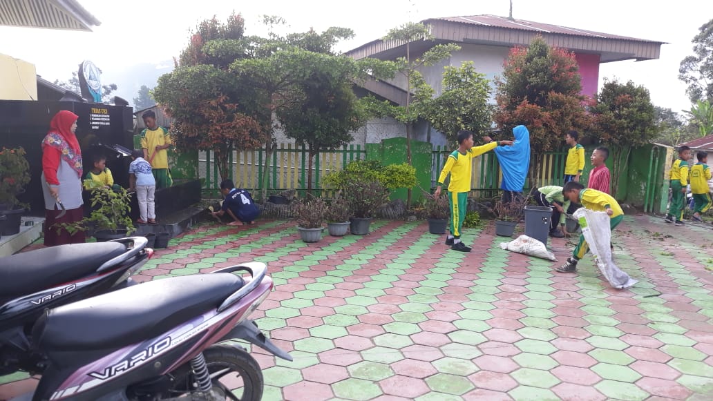 Jajaran Kemenag Kab. Solok Gelar Gotong Royong Serentak 3