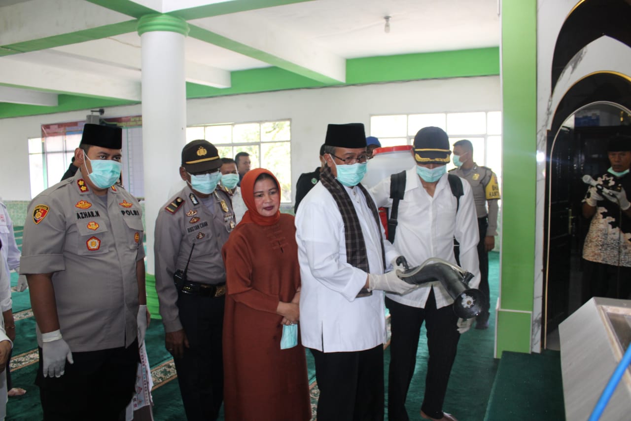 Pantau Dampak Corona, Bupati Solok Kembali Kumpulkan Pihak Terkait 2 0253 bupati a