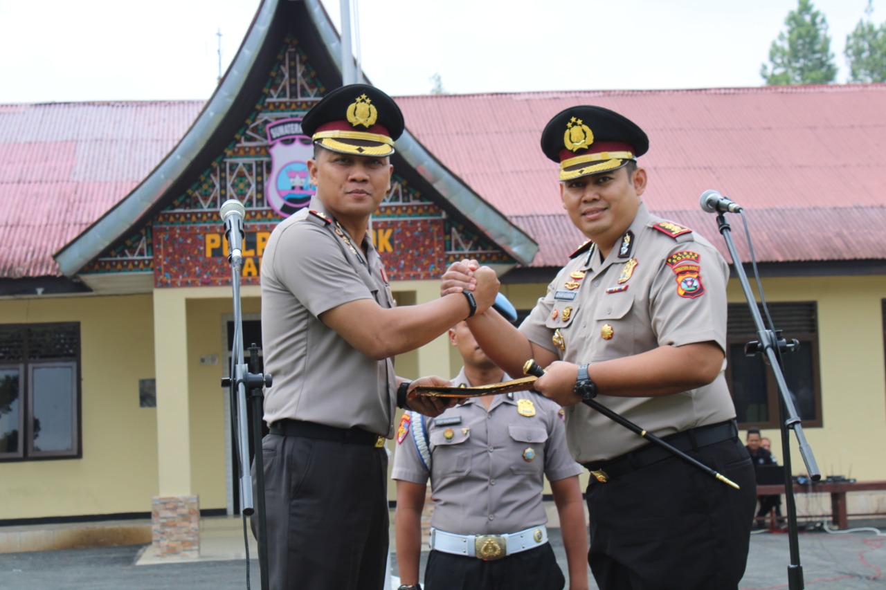 04 sertijab kapolres b