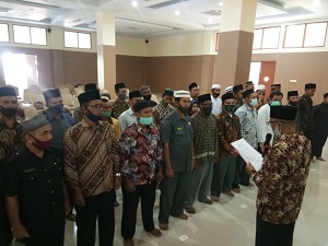 Hadiri Pengukuhan Pengurus DMI Kecamatan, Bupati Solok Bina Pengurus Masjid 4 dmi