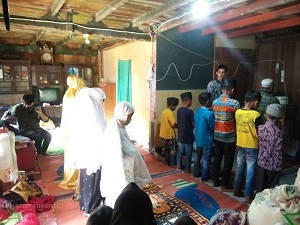 Sehari Bersama Anak Yatim Piatu dan Dhuafa di Kapujan, Tigo Lurah Kab. Solok 5 bersama