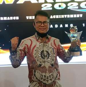Kado Indah Diakhir Jabatan Gusmal, Juara 1 Peduli Wisata Award 3 indah
