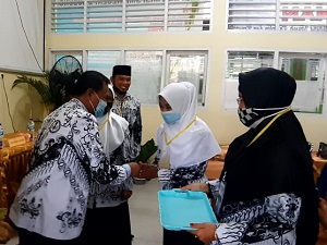 120 Guru Ikuti Diklat Google Aplikasi dari PGRI Kubung
