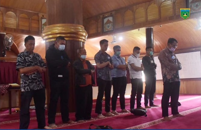 Wabup Garut I'tikah di Masjid Asasi Sigando Padang Panjang