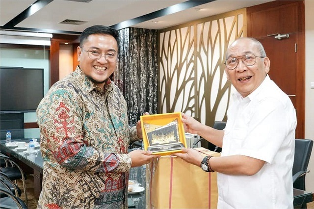 025 wabup tanah datar waseskab a Wabup Richi Aprian Sampaikan Potensi Tanah Datar pada Waseskab Fadlansyah Lubis