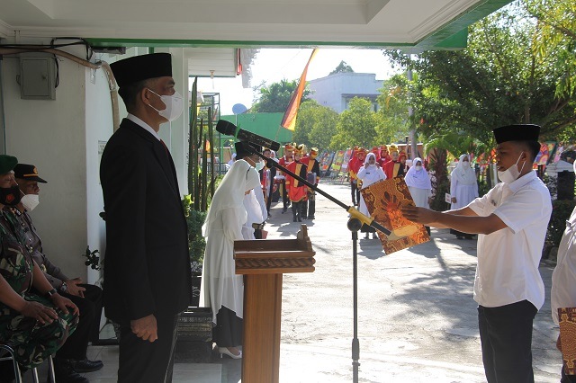 Gema HAB 76 di Kabupaten Solok, Madrasah Gelar Upacara