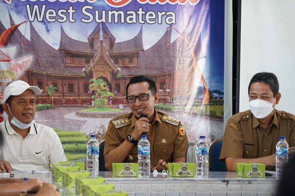FB_IMG_1641353217797 Agar Iven Bisa Terlaksana, Bupati Tegaskan Capaian Vaksinasi Turut Menentukan