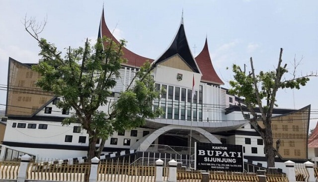 Bupati nilai