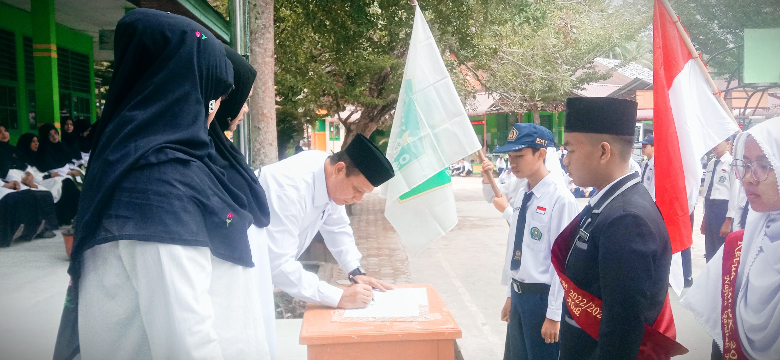 Pengurus OSIM MTsN 2 Solok Dilantik, Rakha Jabat Ketua Umum