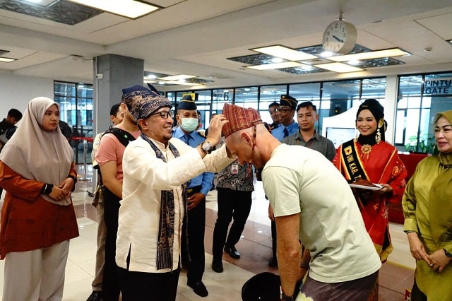 0135 wisata tanah datar a Bupati Eka Putra Perkirakan Kunjungan Wisatawan Meningkat pada Idul Fitri 1444H