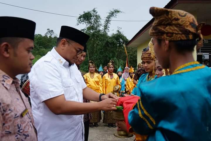 Dibuka Wabup Tanah Datar, SMPN 5 X Koto Gelar Limo Fest