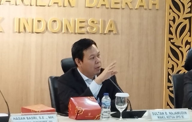 0143 sultan a Minta Guru Honorer Senior Diangkat Jadi ASN Tanpa Tes, Sultan: Mereka Pengabdi Yang Gaptek