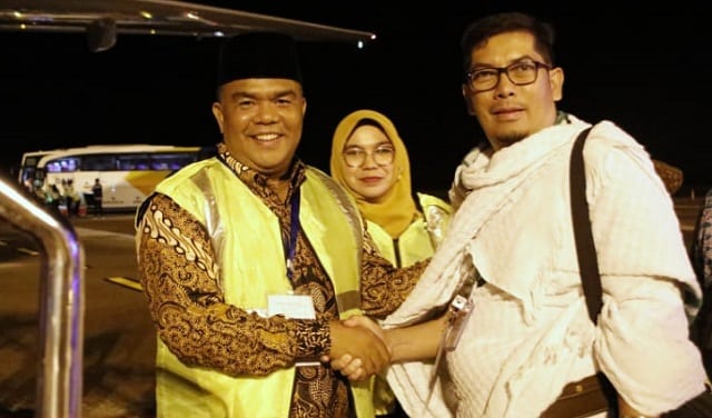 Terbang Dinihari, 2 Jemaah Haji Kabupaten Solok Tertunda Keberangkatannya 3 0157 haji brgkt b