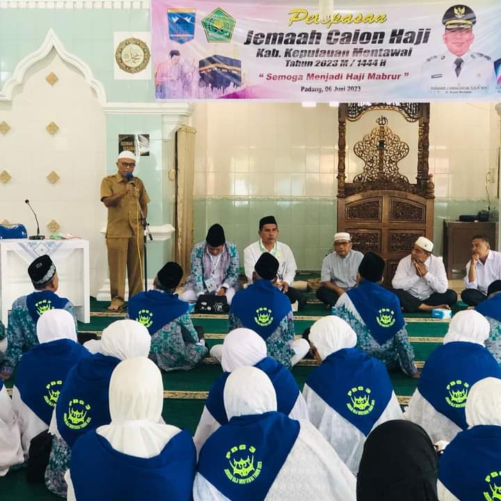 Pemkab Mentawai Lepas 41 Jemaah Haji Menuju Tanah Suci