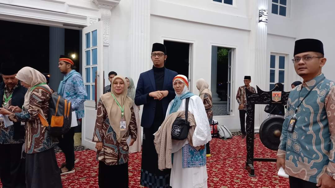 FB_IMG_1687048324715 295 Calon Jemaah Haji Bukittinggi Bertolak Menuju Embarkasi Padang Minggu Pagi