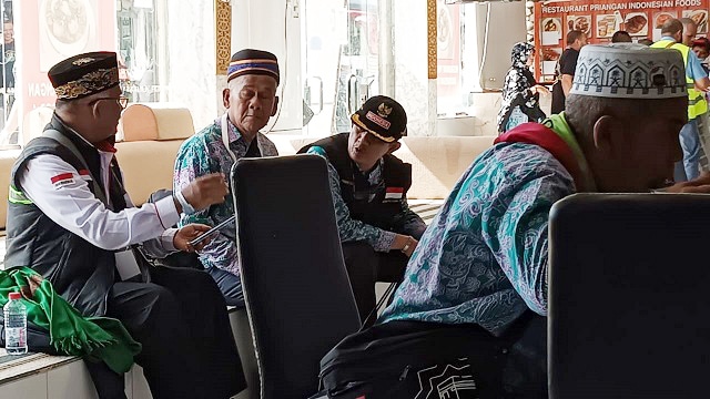 Berkurang Empat Orang, Jemaah Haji Kloter 14 PDG Sampai di Madinah 6 0212 haji madinah h