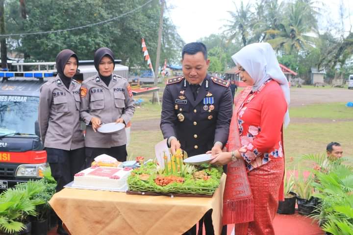 HUT Bhayangkara Ke-77, Bupati Hamsuardi: Bersatu, Memajukan Pasbar 1