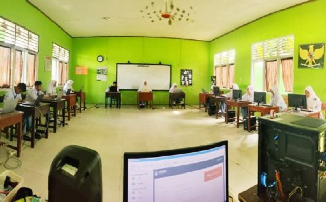 ANBK Siswa Kelas XII MAN 5 Pasbar Berjalan Lancar
