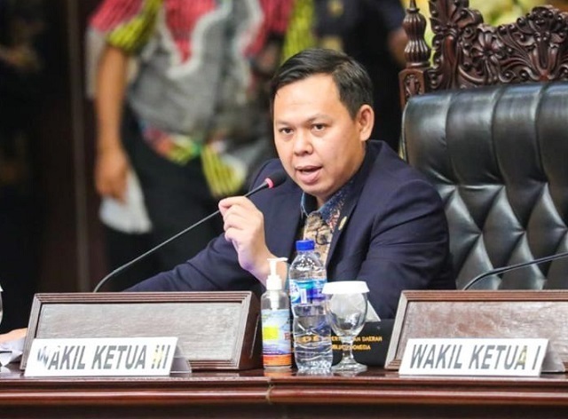 0112 sultan Honorer Batal Dihapus, Sultan Minta Pemerintah Tingkatkan Insentif Kepada Para Honorer