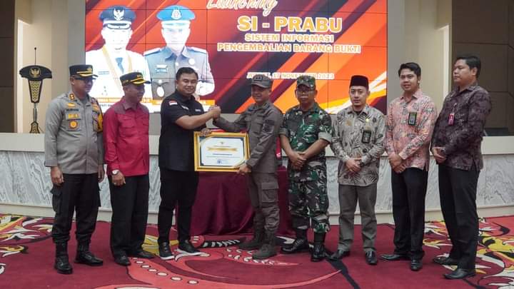 Sutan Riska Apresiasi Lahirnya Aplikasi SI-PRABU Kejari Dhamasraya 2 FB IMG 1700231151725
