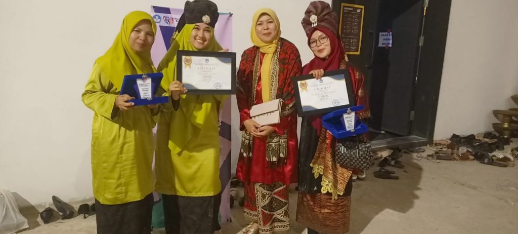 BAKANA Antarkan Riri Sakti Kepala TK Inovatif Terbaik III Tingkat Provinsi Sumatra Barat 2 WhatsApp Image 2023 11 20 at 08.31.26