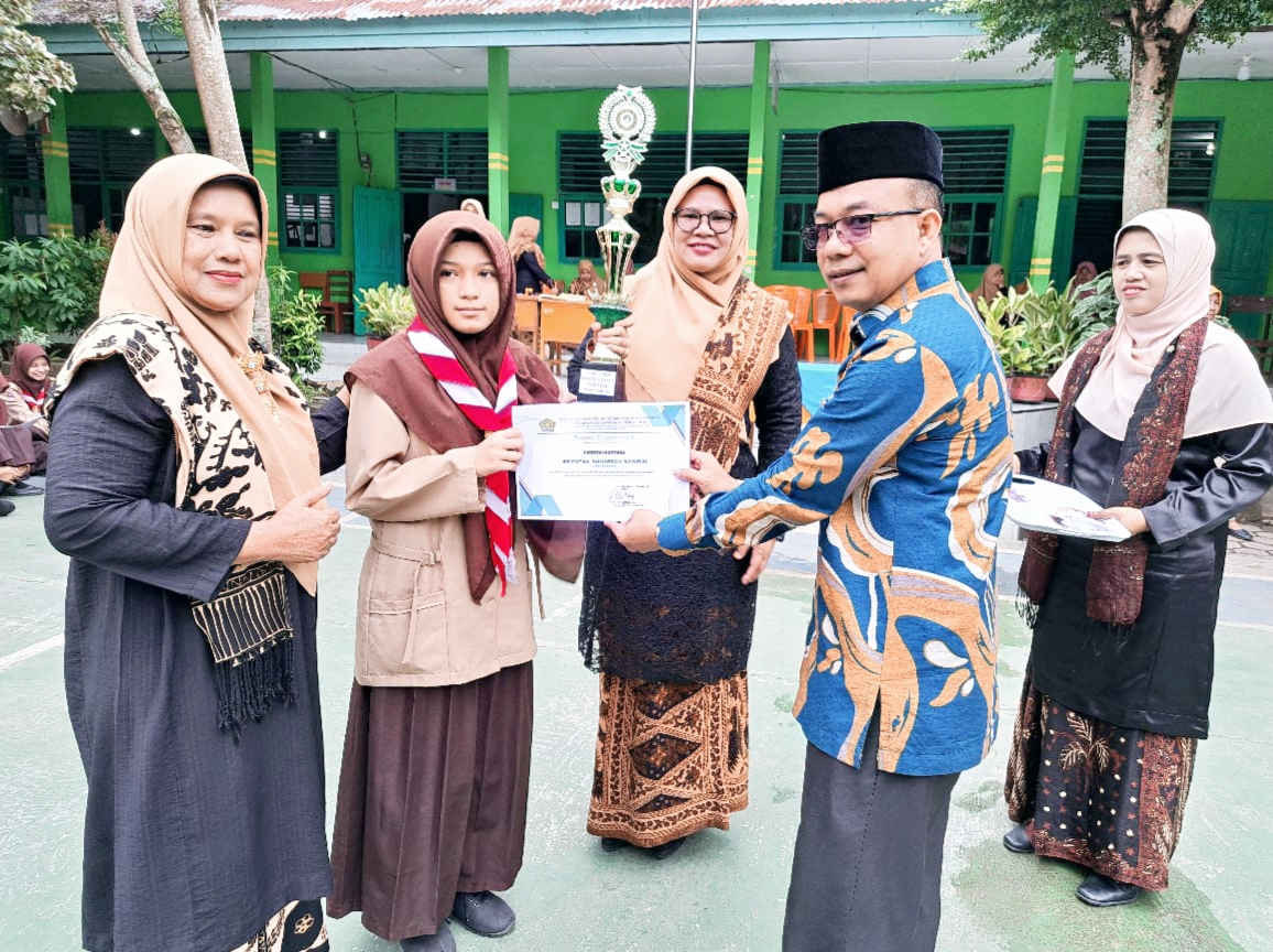 Juara Umum MTsN 2 Solok