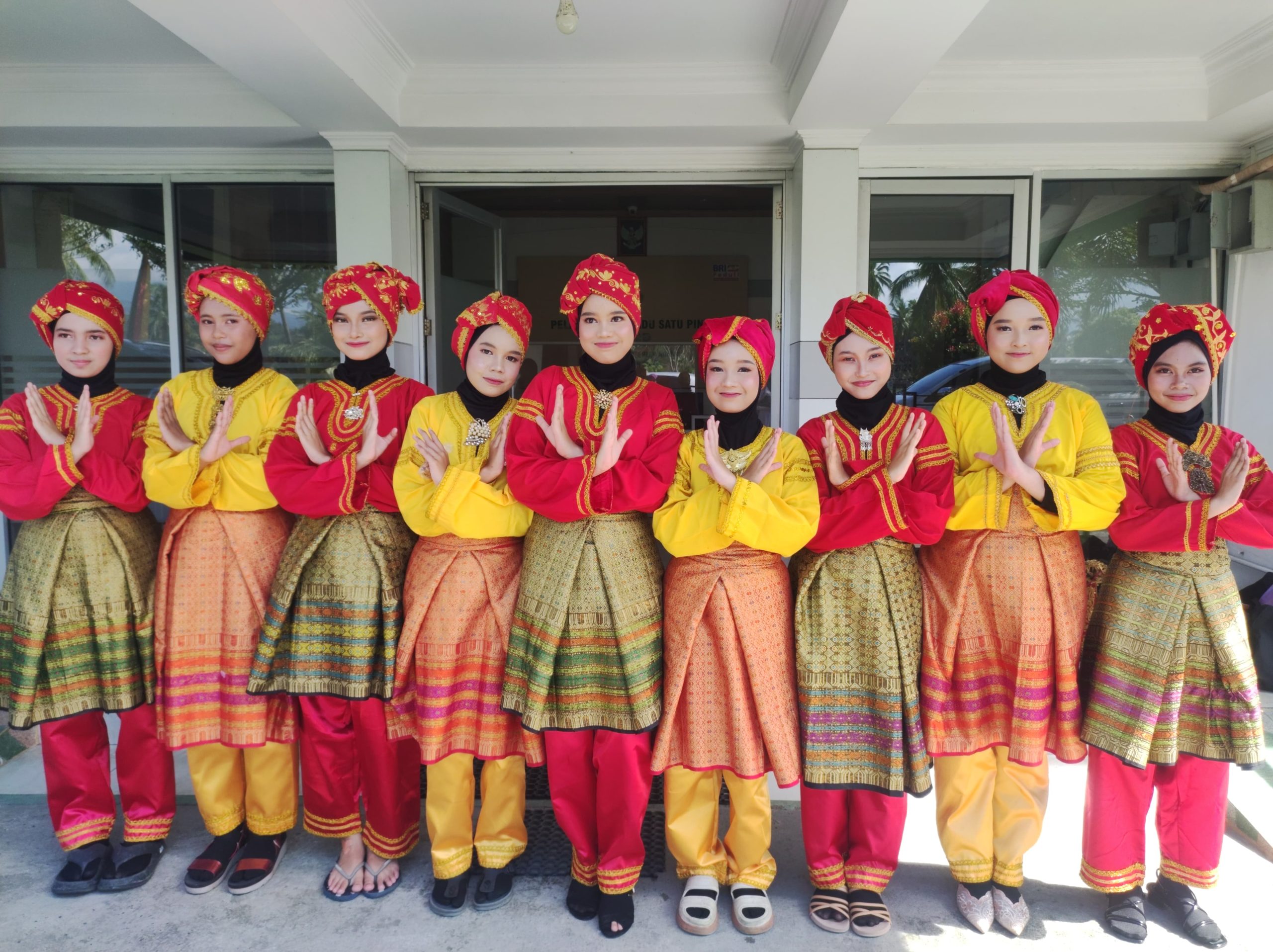 MTsN 2 Solok Terima Penghargaan dari Kakanwil 1 MTsN 2 Solok