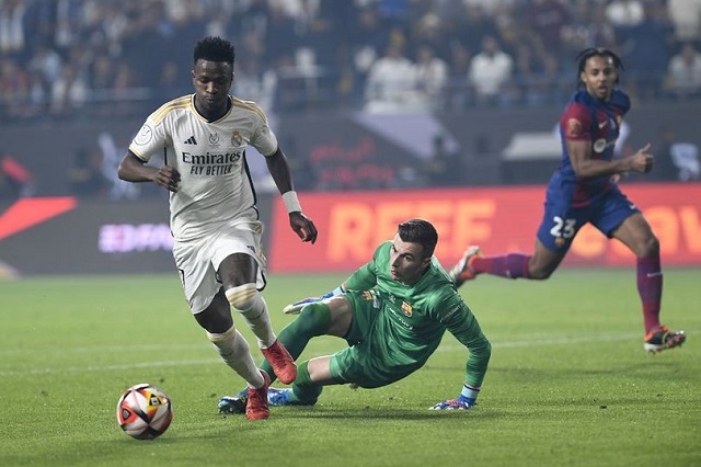 Real Madrid vinicius jr inaki pe fb5914c