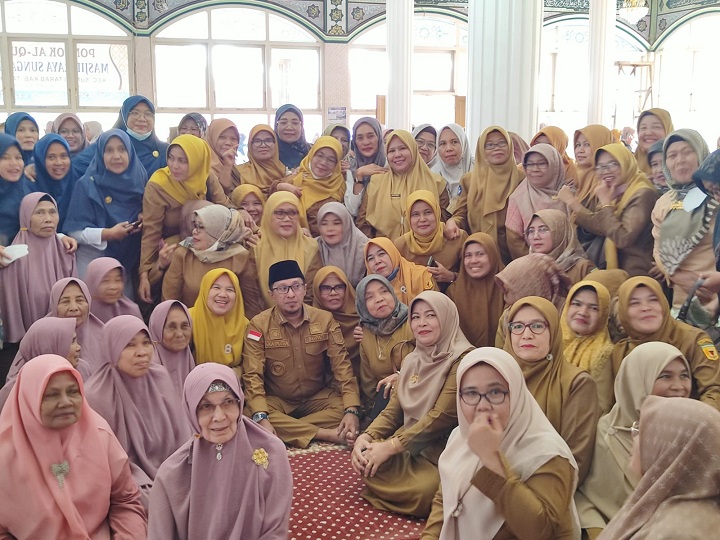 Dihadiri Bupati, AGPAI Tanah Datar Peringati Isra' Mikraj di Sungai Tarab 2 01303 isra mikraj eka putra