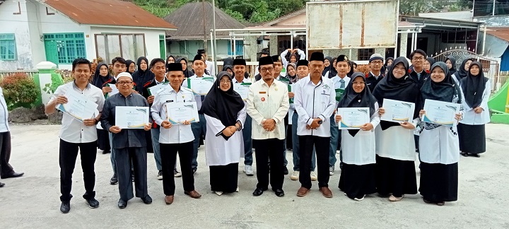01903 KEMENANG PAPA B