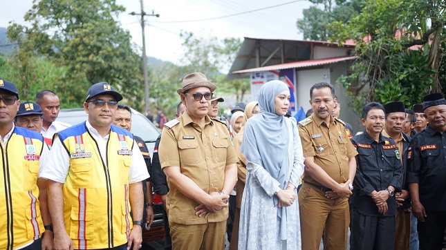 Bupati Solok dan Anggota DPR RI Tinjau Jalan Rimbo Data-Kapujan 1