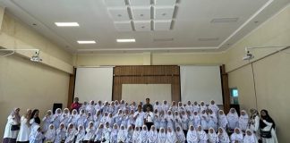Mantapkan Kompetensi Jurnalistik, Siswa MTsN 6 50 Kota Studi literasi ke Pustaka Daerah