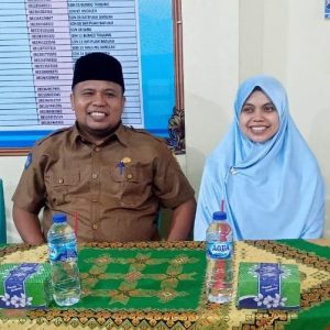 Kepala SMPN 2 Batipuh Diserahterimakan dari Yetty ke Andra 1