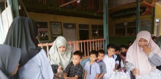 TK Ar Rasyid Balai Panjang Tutup PBM Di Bulan Ramadan Dengan Berbagi Takjil
