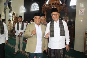 Idul Fitri 1445 H Serentak, Ribuan Jemaah Padati Islamic Center Koto Baru 3 01001 idul fitri b