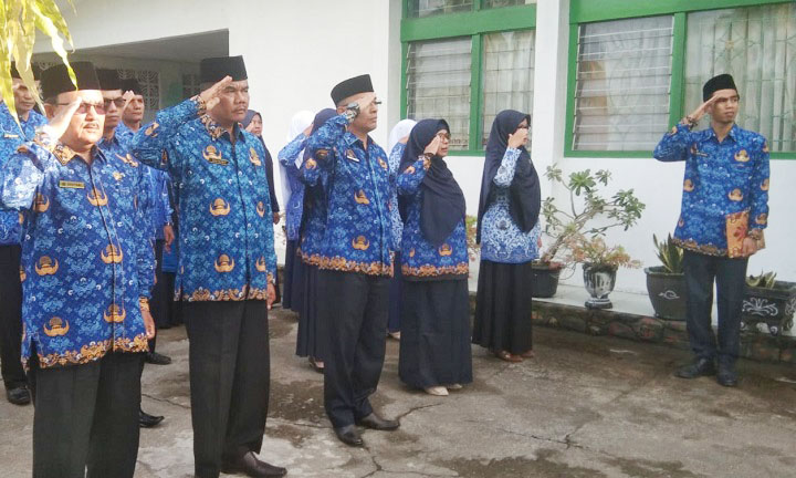 Peringati Hardiknas 2024, H. Zulkifli Irup di Kantor Kemenag Kab. Solok 1