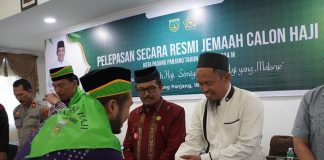 Terbagi Dalam Dua Kloter, 105 Jemaah Haji Padang Panjang Dilepas Secara Resmi