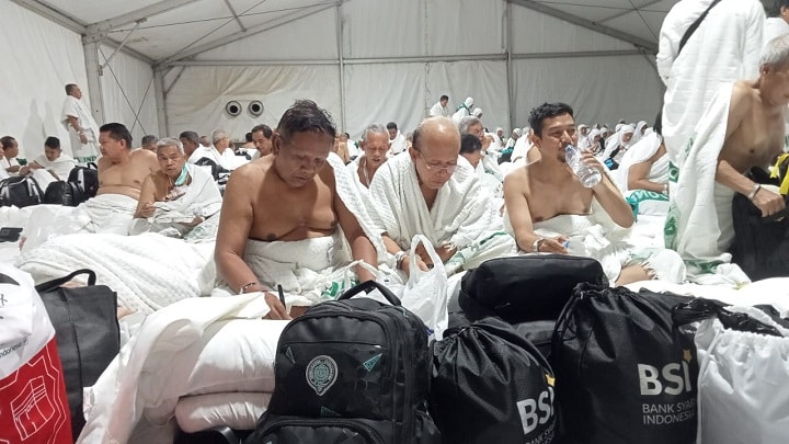 01604 haji mina b Bermalam di Mina, Jemaah Haji Kab. Solok Rasakan Pengalaman Spritual