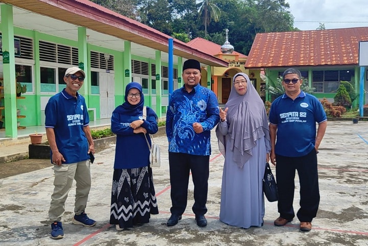 02202 sempita 88 a Kunjungi Almamater, Alumni SEMPITA 88 Bernostagial di SMPN 2 Batipuh