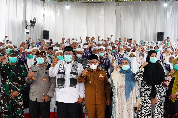 Sambut Kepulangan Jemaah Haji, Bupati Eka Putra Sampaikan Rasa Syukur 4 00311 haji tanah datar c