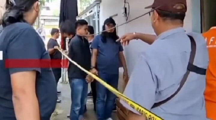 01103 pembunuhan kota solok Pembunuhan Tragis di Kota Solok, Istri Hamil 8 Bulan Tewas Ditangan Suami