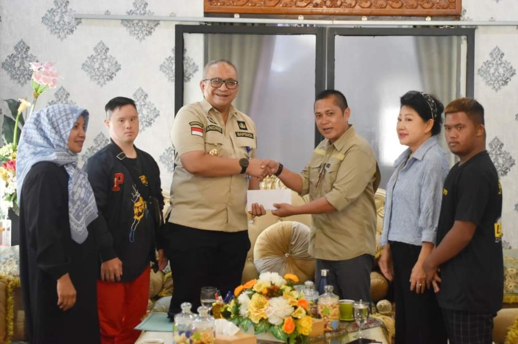 FB_IMG_1721355893843 Dilepas Pj Wako Padang, 55 Atlet Disabilitas SOIna Siap Berlaga di PeSODa 2024