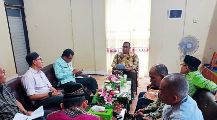 Jelang Penilaian AMPERA 2024, Kakan Kemenag Bertemu Pengurus Masjid Agung Darussalam