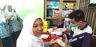 Siswa MTsN 3 Kota Pariaman Ikuti Skrining Kesehatan nersama Puskesmas Kampung Baru
